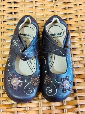 🆕 Pediped Toddler Brown Floral Mary Jane Shoes with Strap, Size 8.5